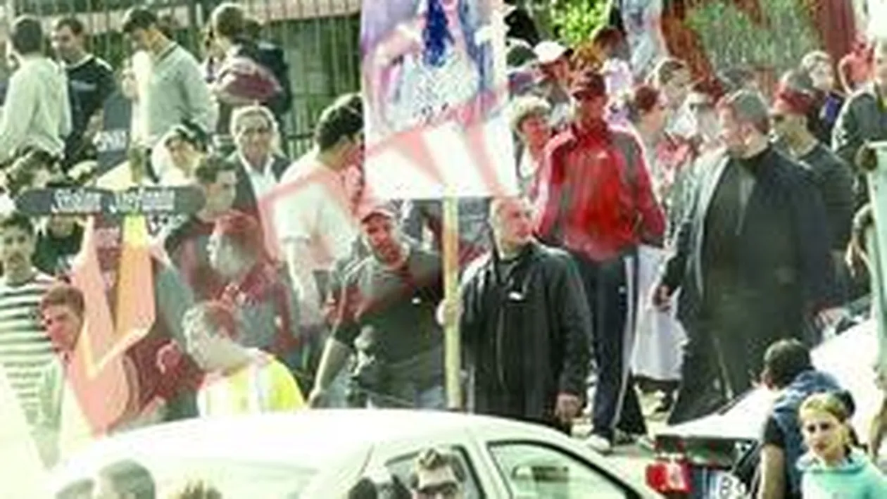 Nevasta lui Florin Salam, inmormantata cu scandal