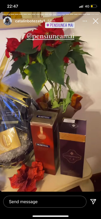 Moș Crăciun a venit și la vedetele din România!  Ce au găsit sub pom Andreea Bălan, Cătălin Botezatu sau Bianca Drăgușanu