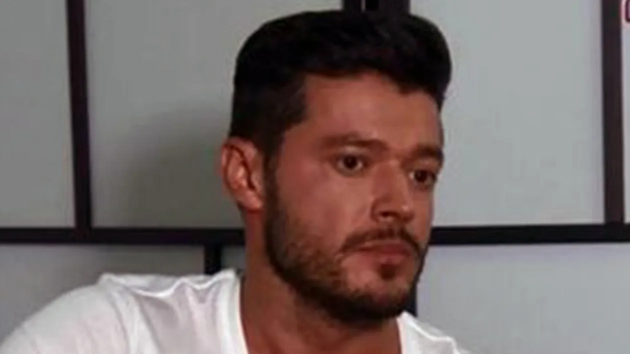 Slav, umilit la Antena! Ce a putut pati dupa ce i s-a promis luna de pe cer si cum i-a suflat Mantea un salariu de mii de euro