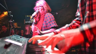 In ajuta pe cei pasionati de muzica. Aminda, fosta concurenta la „Vocea Romaniei”, şi-a deschis şcoala de muzica la Cluj-Napoca