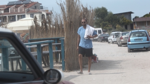 Poti sa-l scoti pe Oreste din Vama, dar nu poti scoate Vama din Oreste! Cum arata VARA lui!