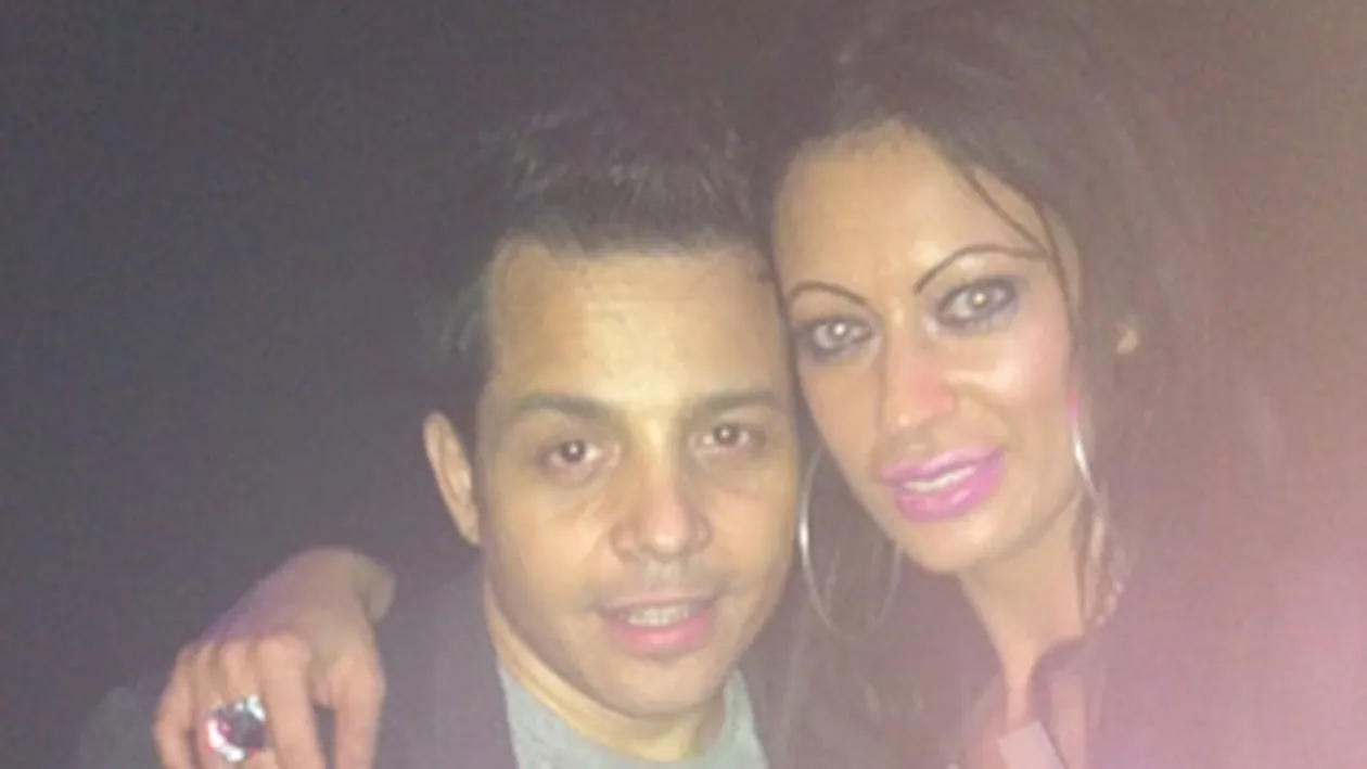 Jean de la Craiova, impresionat de formele unei italience din Romania! Vrajit de o bruneta focoasa cu un decolteu de neuitat!