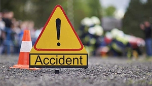 Accident în lanţ, pe o şosea din Dâmboviţa. “Am văzut maşina zburând peste mine”