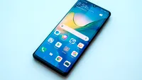 Un cuplu de miri din Anglia a decis să înlocuiască fotografiile profesioniste la nuntă cu unele făcute cu Huawei P30 Pro