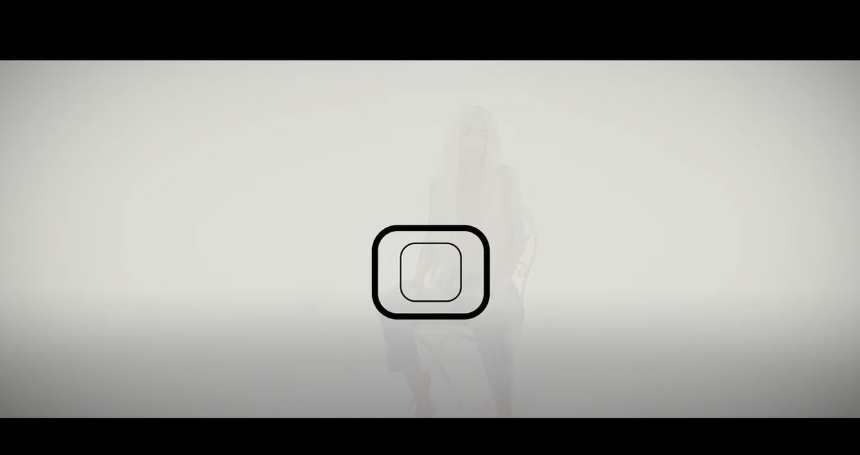 Andreea Bălan, topless în clipul celei mai noi melodii! Anunțul făcut despre piesa “Am crezut în basme”
