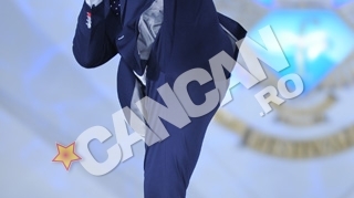 Din ringul K1, pe cat-walk! Campionul national Daniel Ghita a facut senzatie la o prezentare de moda!