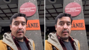Cum a reacționat un turist american după ce a văzut o "bulină roșie" de cutremur, pe zidul unei clădiri vechi, din București