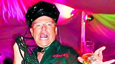 Se da falit, dar sparge averi pe distractii