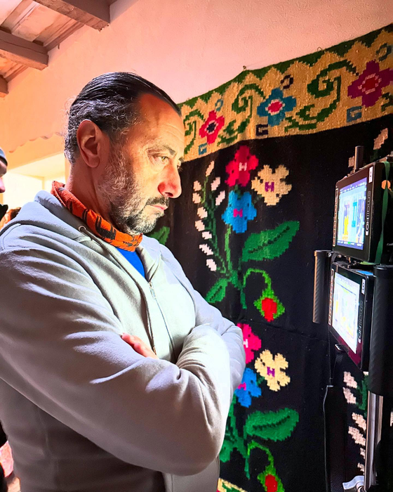 Jesús del Cerro, regizorul spaniol stabilit în România, își lansează romanul la București