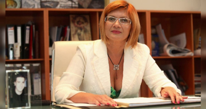 Carmen Adamescu se războiește în instanţă cu fiul său vitreg