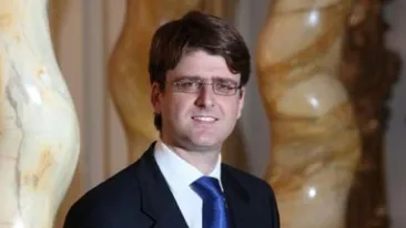 DNA cere arestarea fiului lui Dan Adamescu. Procurorii au pus sechestru pe acţiuni ale tatălui său de peste 850 de milioane de lei 