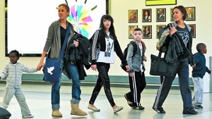 Madonna isi vede odraslele cu programare