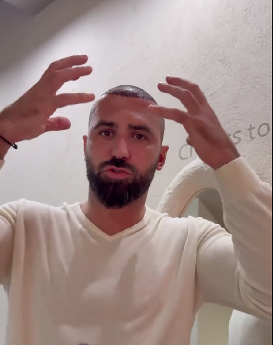 Andrei Stoica și-a făcut implant de păr/ Sursa foto: Instagram