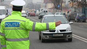 Anunţ important! Ce amenzi riscă şoferii băuţi sau cei care nu opresc la trecerile de pietoni
