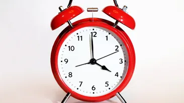 Când se schimbă ceasul la ora de vară, în 2024? Aceasta este noaptea exactă când vom dormi mai puțin cu 1 oră