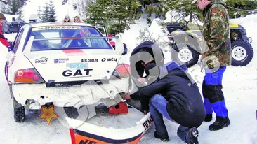 A participat la Raliul Zapezii cu un bolid de imprumut. Casuneanu Jr. i-a busit masina lui Tatoiu