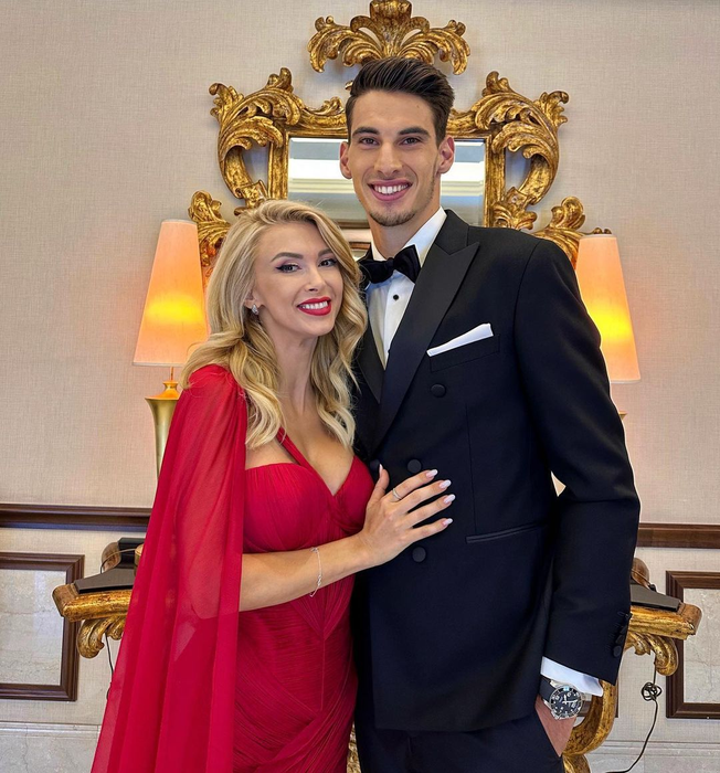 Andreea Bălan, “topită” după Victor Cornea: “Dragostea vieții mele”