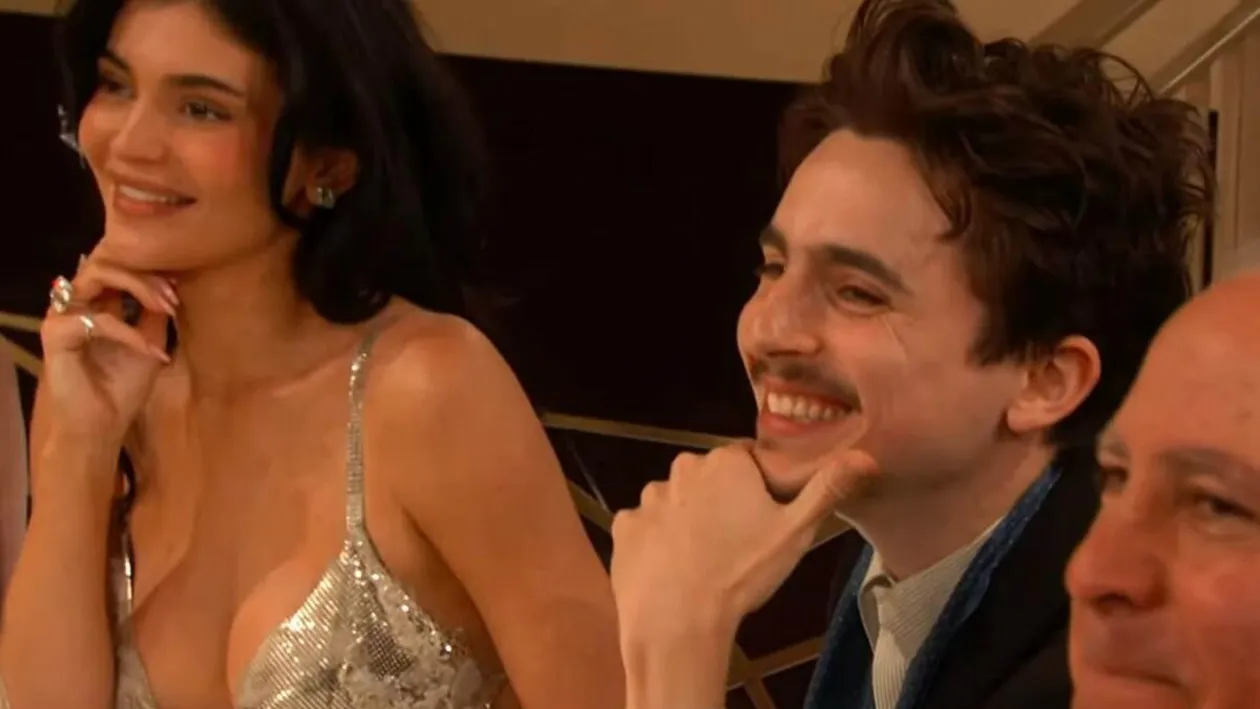 Toate diamantele, pentru Kylie și Timothée: Marele premiu și ținuta de 100 de carate de la Globurile de Aur 2026