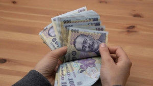 Ce angajați vor primi cu 850 de lei în plus la salariu. Anunțul important făcut de Ministrul Muncii