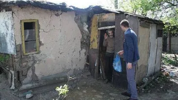 Povestea batranelului care a impresionat tot Facebook-ul! Traieste intr-o casa de chirpici din Ferentari si....