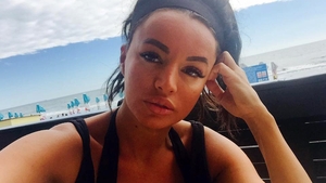 Toţi îl dădeau pe Dorian cuplat cu Ruby dar...cum să crezi aşa ceva când vezi cum arată iubita lui! Claudia s-a dezbrăcat la plajă şi toată lumea a amuţit!