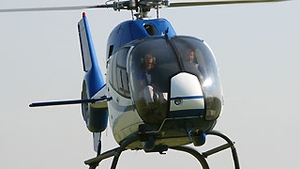 Un mort si trei disparuti dupa ce un elicopter al politiei s-a prabusit intr-un lac din Austria