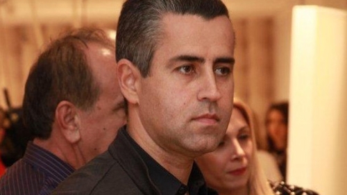 Strategia pusa la cale alaturi de femei frumoase a dat roade. Remus Truica a castigat procesul de partaj!