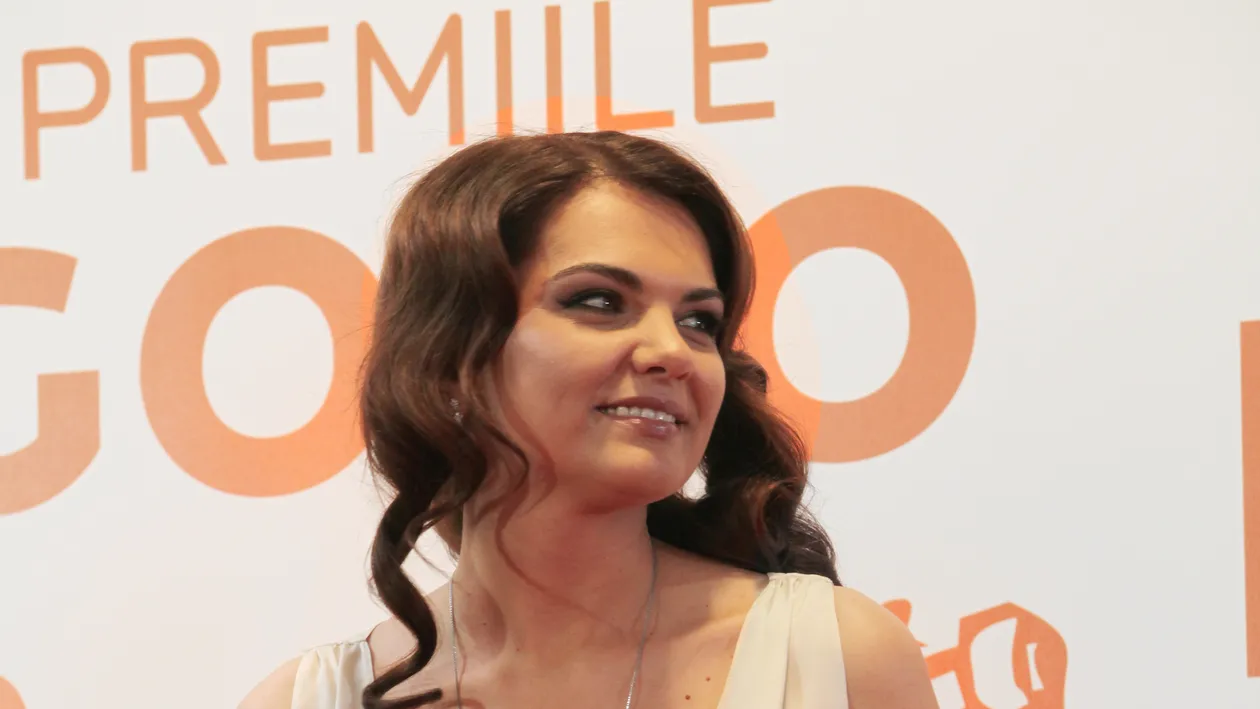 Malvina a fost fata de la tara inainte sa fie vedeta: Bunica ne punea sa culegem gandacii de Colorado de pe cartofi