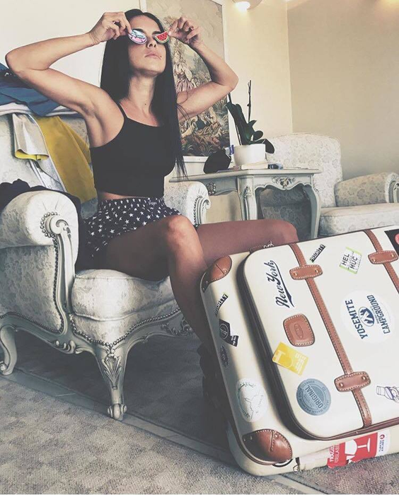 Inna este o artistă româncă cu succes internaţional