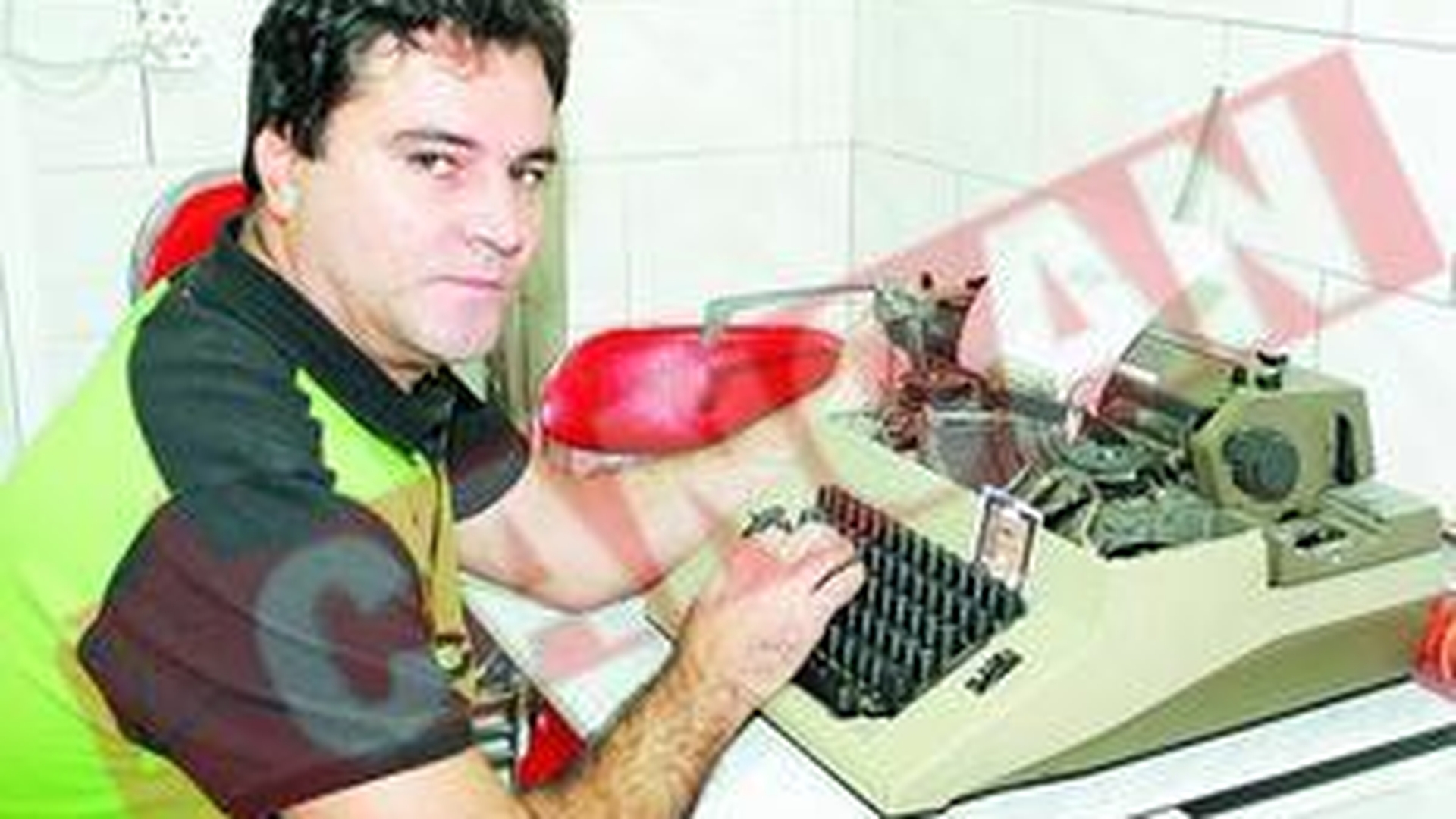 Deseneaza la masina de scris