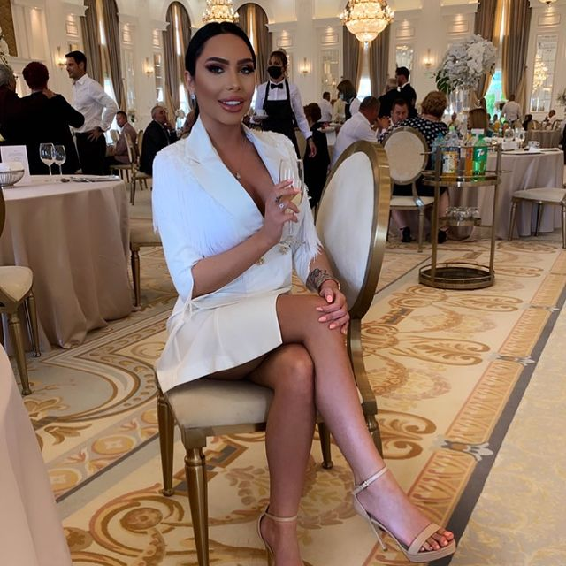 Larisa are aproape 3.000 de urmăritori pe Instagram