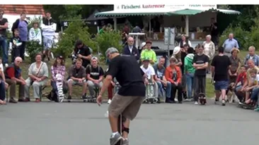 Video demential! Cel mai tare skater din Romania i-a zapacit pe germani - Ce face el cu skateboard-ul nu face nici Zorro cu sabia- Il vrei la Romanii au Talent?