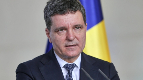 Nicușor Dan și-a dus fiica la școală pe jos! Președintele României a făcut un singur popas