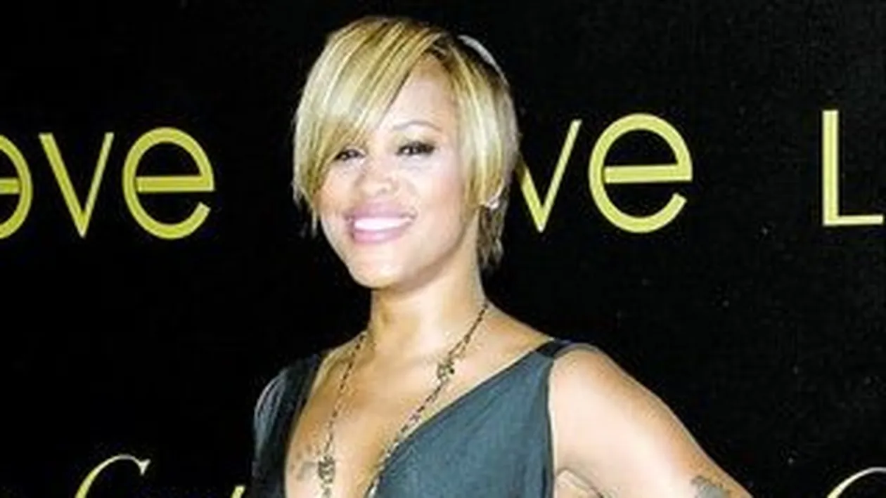 Celebra cantareata americana Eve va face show la Constanta - Vine doar cu microfonul pentru 40.000 de euro