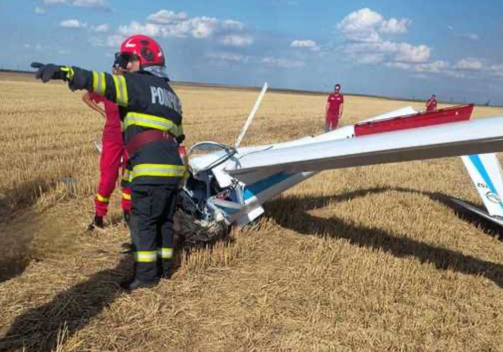 El este Emanuel But, tânărul de 24 de ani care a murit după ce s-a prăbușit cu planorul. A fost şef de promoţie în facultate şi visa să devină pilot pe avioane cu motor