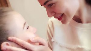 S-a întâmplat când au fost la salonul de înfrumuseţare! Ce a spus hairstylistul despre MONICA GABOR şi fiica ei, IRINA: „Sunt ca...“