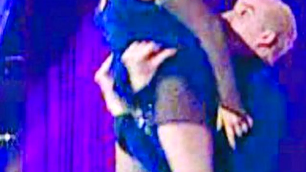 Experta in salsa la 75 de ani