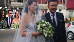Mihaela Călin și Daniel Sava s-au căsătorit religios astăzi! Mireasa a îmbrăcat o rochie superbă, iar nașa Andreea Berecleanu nu s-a lăsat mai prejos