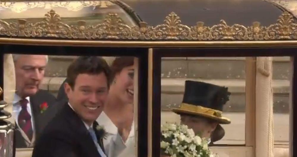 Nuntă mare în familia regală a Marii Britanii! Prințesa Eugenie s-a căsătorit cu un om de afaceri. Primele imagini de la fericitul eveniment