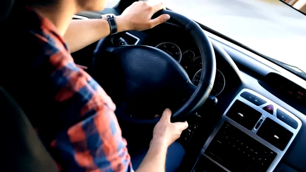 „Patrule secrete” pe șosele pentru șoferii indisciplinați! Ce riscă aceia prinși pe picior greșit. Măsura a revoltat multă lume