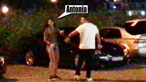 Velea o va ”băga în şedinţă” după ce va viziona filmările! Antonia, gesturi interzise în parcarea de la LOFT!
S-a ţinut de mână cu…