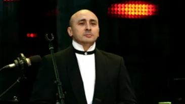 Marcel Pavel va fi amendat pentru cat de prost a cantat imnul! Vezi ce suma trebuie sa plateasca!