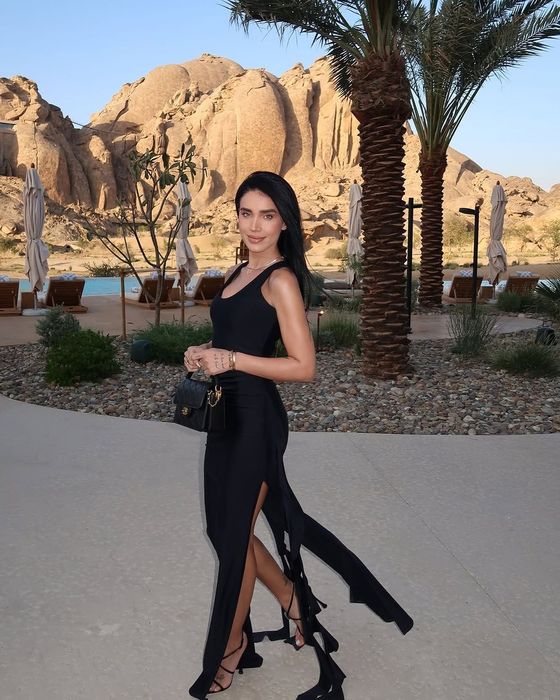 Nu e o glumă! Cât costă o noapte de cazare în resortul din Arabia Saudită în care stă Adelina Pestrițu