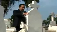 La asa ceva nu te-ai fi asteptat! Videoclip de manele, filmat printre crucile din cimitir