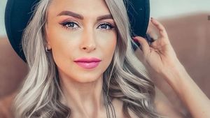 Ce face Andreea Bălan în curtea casei sale, în izolare. Ella, fiica cea mare, îi calcă pe urme. “Mă imită!”