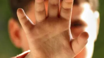 Sase cazuri de abuz sexual asupra minorilor au fost sesizate deja in  2012 in Vaslui!