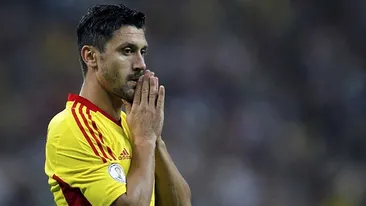 CIPRIAN MARICA i-a provocat pe plajă pe VLAD MUNTEANU şi pe CRISTIAN RIZEA, cel mai tatuat politician