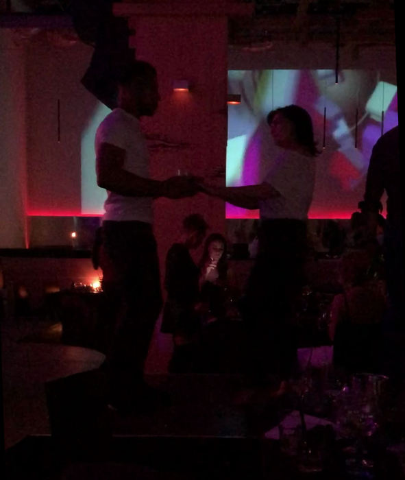 Geta Voinea s-a distrat la maximum, alături de un stripper, de Ziua Internațională a Femeii