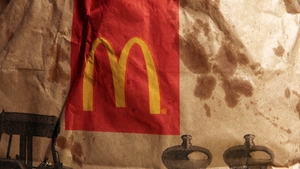 Chiftele, cascaval pane si papanasi la Mc Donald's-urile din toata tara! Cum arata de fapt noile meniuri