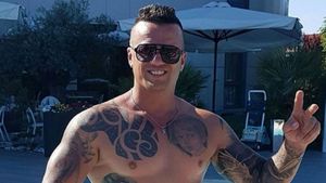 Bărbatul venit din Milano care a refuzat autoizolarea își închide contul de Facebook: „Nu vreau să fiu cum sunt Vulpița cu Viorel”